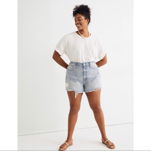 Madewell Pants - MADEWELL Momjean Destructed Short Jeffries Wash 32